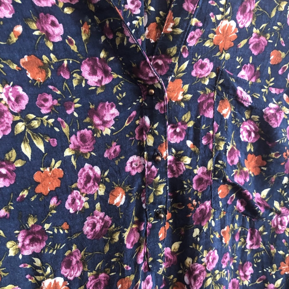 Zara Basic Floral Blouse Size Large - image 3